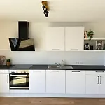 Apartment Modernes 2-schlafzimmer Business Eg In Ehningen, Ibm, Mercedes-benz Sindelfingen, S-bahn Und A81 Mit Parkplatz Ehningen