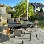 Apartment Modernes 2-schlafzimmer Business Eg In Ehningen, Ibm, Mercedes-benz Sindelfingen, S-bahn Und A81 Mit Parkplatz