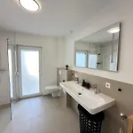 Modernes 2-schlafzimmer Business Eg In Ehningen, Ibm, Mercedes-benz Sindelfingen, S-bahn Und A81 Mit Parkplatz * Ehningen