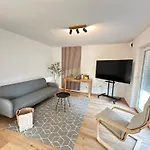 Modernes 2-schlafzimmer Business Eg In Ehningen, Ibm, Mercedes-benz Sindelfingen, S-bahn Und A81 Mit Parkplatz *