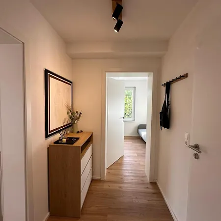 Apartment Luxurioese Eg-wohnung Mit Gartenblick & Garage - 3 Min Zur S-bahn - Naehe Messe Stuttgart, Daimler & Ibm - Ideal Fuer Familien & Geschaeftsreisende *