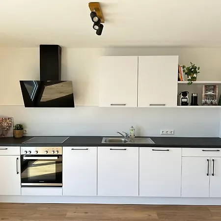 Appartamento Ab2 Luxurioese Eg-wohnung Mit Gartenblick & Garage I 3 Min Zur S-bahn I Naehe Messe Stuttgart Ehningen