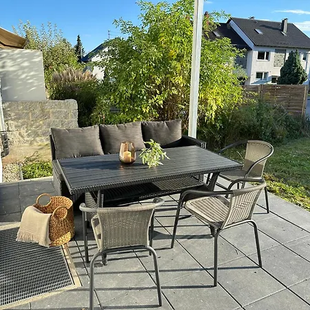 Apartment Luxurioese Eg-wohnung Mit Gartenblick & Garage - 3 Min Zur S-bahn - Naehe Messe Stuttgart, Daimler & Ibm - Ideal Fuer Familien & Geschaeftsreisende