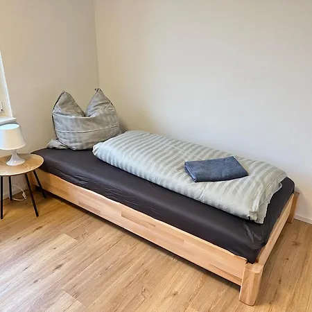 Apartment Luxurioese Eg-wohnung Mit Gartenblick & Garage - 3 Min Zur S-bahn - Naehe Messe Stuttgart, Daimler & Ibm - Ideal Fuer Familien & Geschaeftsreisende Ehningen