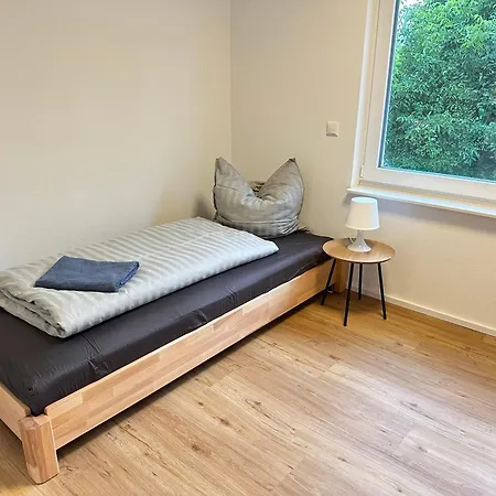 Luxurioese Eg-wohnung Mit Gartenblick & Garage - 3 Min Zur S-bahn - Naehe Messe Stuttgart, Daimler & Ibm - Ideal Fuer Familien & Geschaeftsreisende *