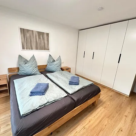 Luxurioese Eg-wohnung Mit Gartenblick & Garage - 3 Min Zur S-bahn - Naehe Messe Stuttgart, Daimler & Ibm - Ideal Fuer Familien & Geschaeftsreisende