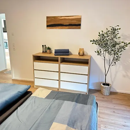 Modernes 2-schlafzimmer Business Eg In Ehningen, Ibm, Mercedes-benz Sindelfingen, S-bahn Und A81 Mit Parkplatz Appartement *