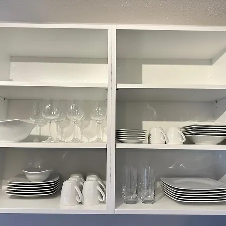 Apartment Luxurioese Eg-wohnung Mit Gartenblick & Garage - 3 Min Zur S-bahn - Naehe Messe Stuttgart, Daimler & Ibm - Ideal Fuer Familien & Geschaeftsreisende Ehningen
